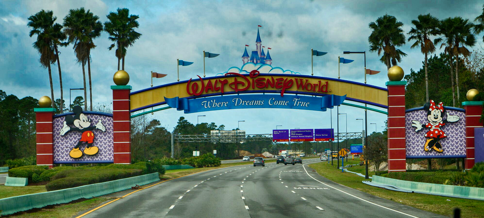 Disney World Welcome Sign Cyberbrats